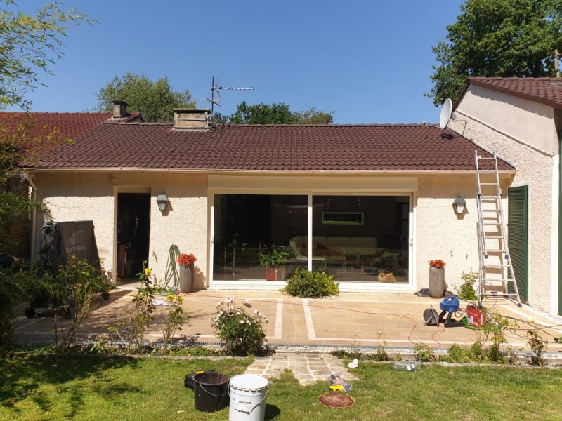 couvrerture peinture sur toit
